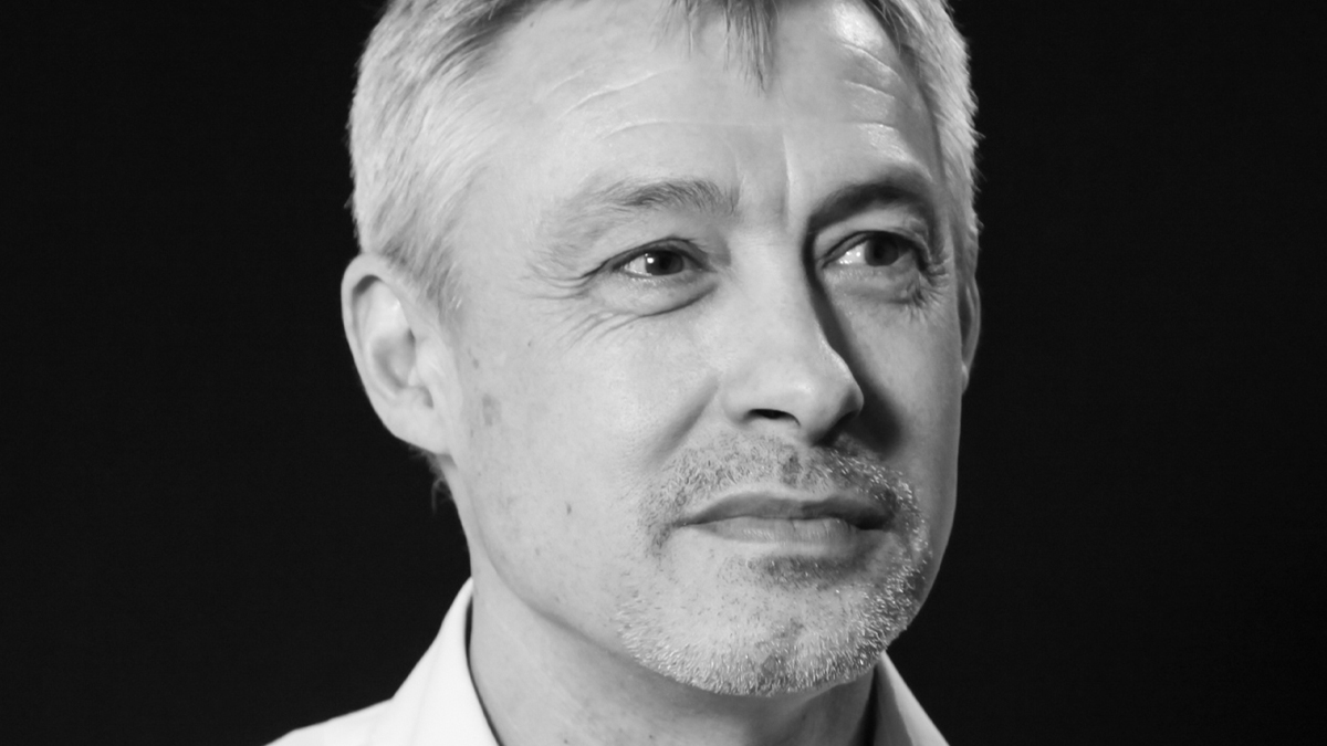 Dr David Marshall
